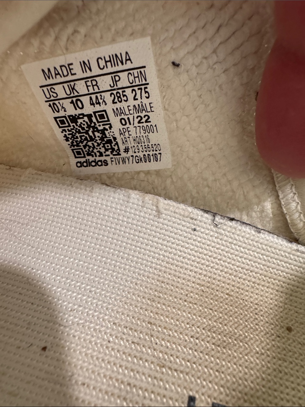 Yeezy Boost 350 V2 triple white Sneakers - Picture 5 of 6